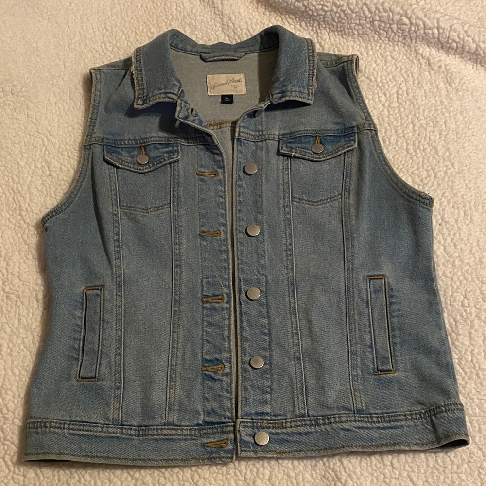 Denim Vest w/ Pockets